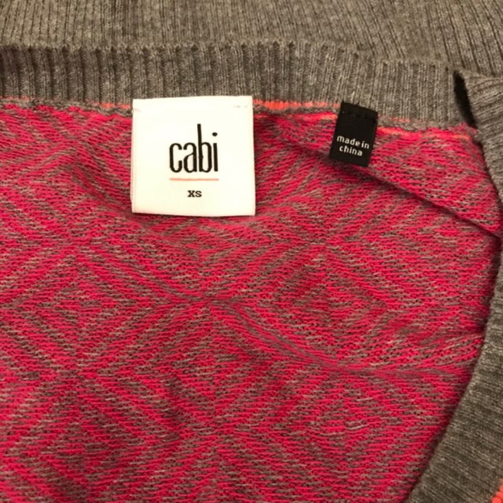 🔥 CAbi Meg Cardigan Pink and Gray Size XS - Picture 5 of 6